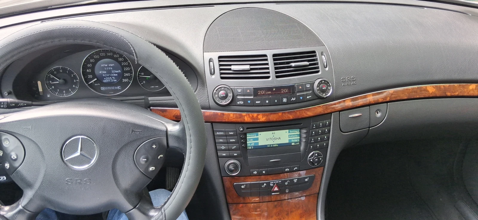Mercedes-Benz E 280, снимка 2 - Автомобили и джипове - 55062387