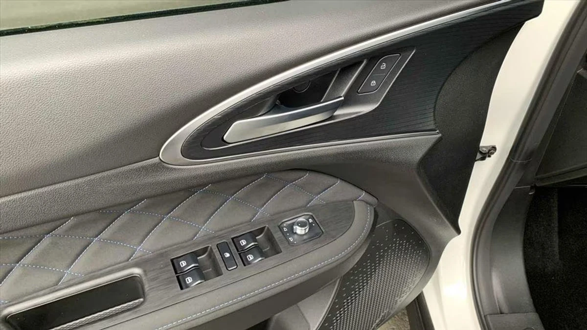 GWM ORA 03 300/171HP/LED/360/NAVI/CPLAY/KLESS/657q, снимка 11 - Автомобили и джипове - 55837059