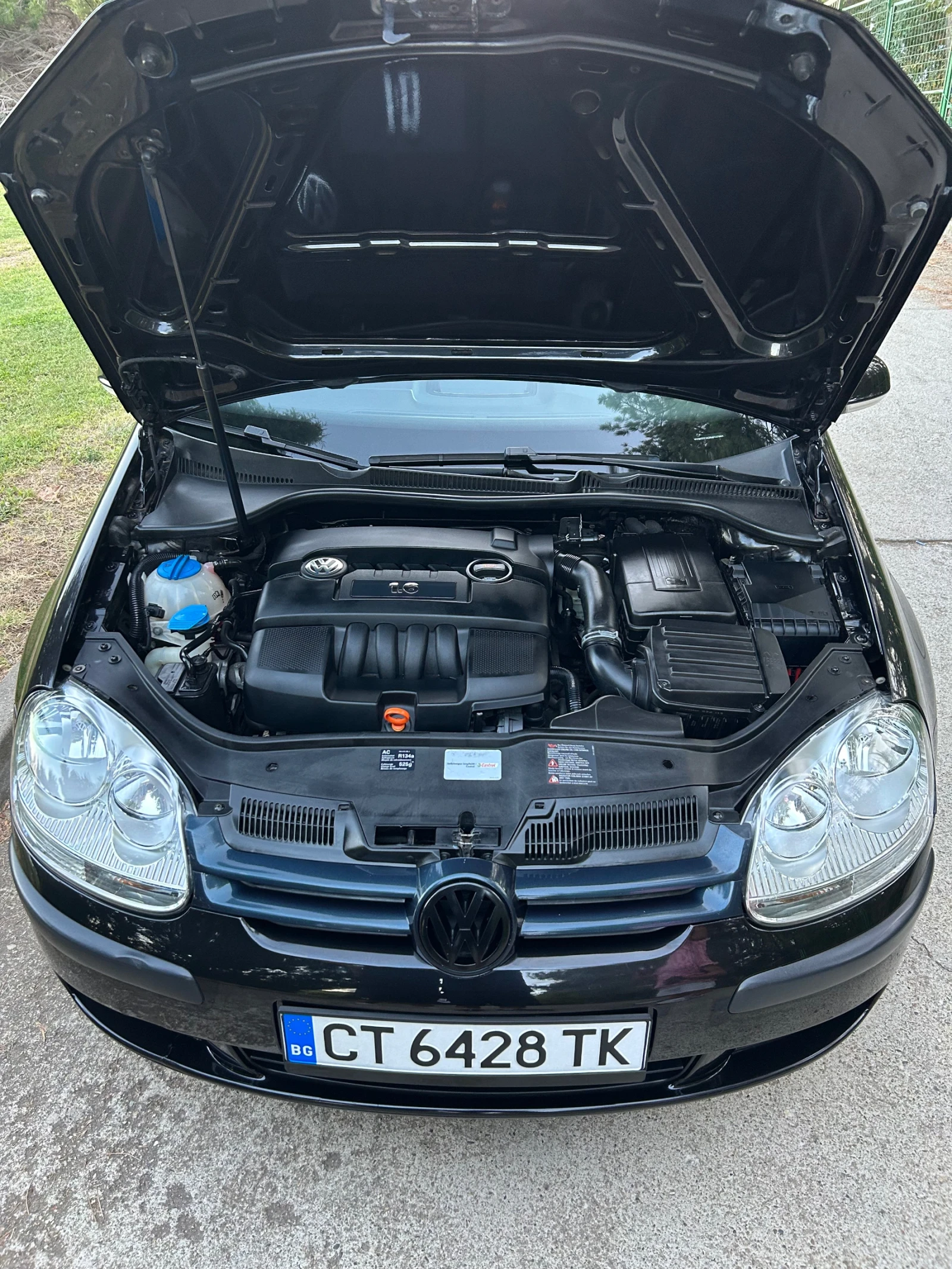 VW Golf 1.6, снимка 14 - Автомобили и джипове - 56134180
