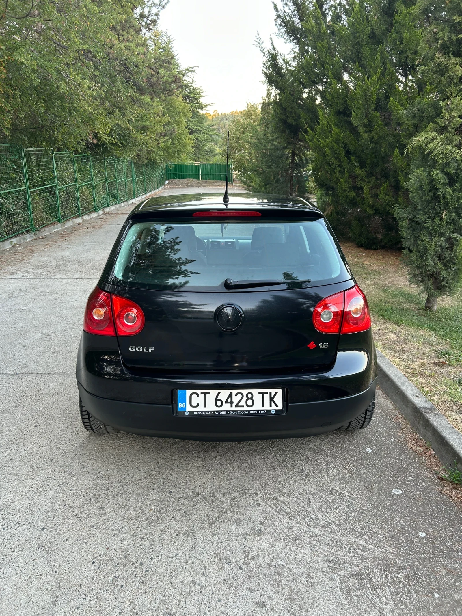 VW Golf 1.6, снимка 6 - Автомобили и джипове - 56134180