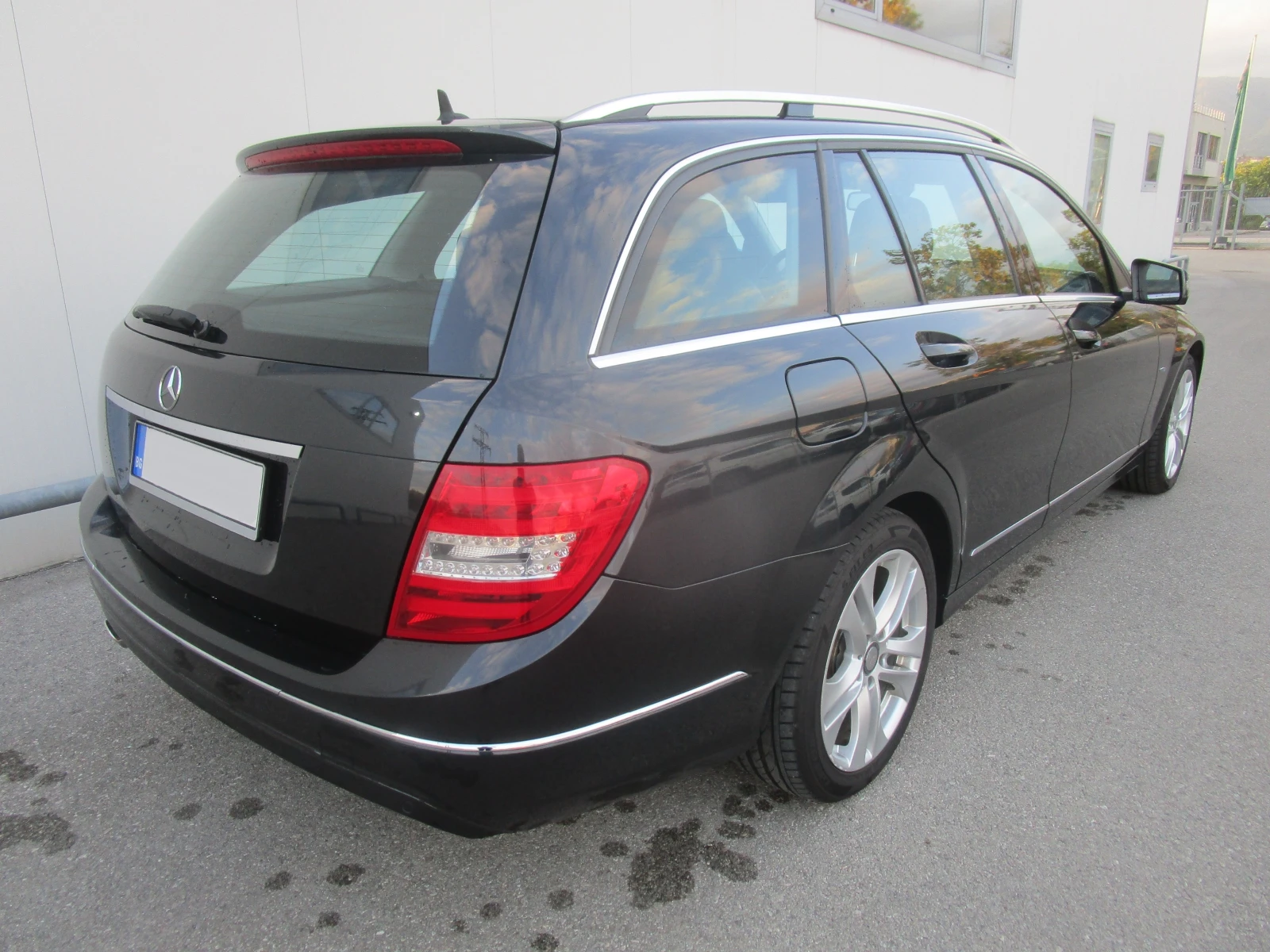 Mercedes-Benz C 220 CDI, снимка 6 - Автомобили и джипове - 56247634