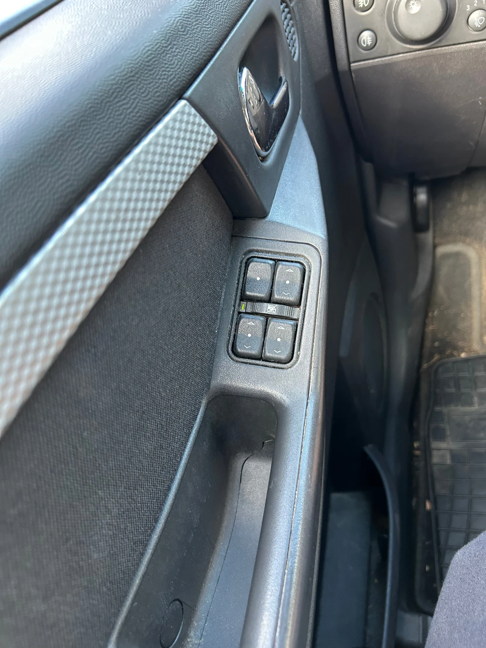 Opel Meriva, снимка 8 - Автомобили и джипове - 56259944
