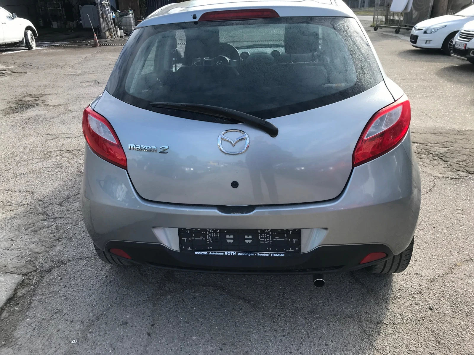 Mazda 2 1.3i AVTOMAT , снимка 4 - Автомобили и джипове - 56649331