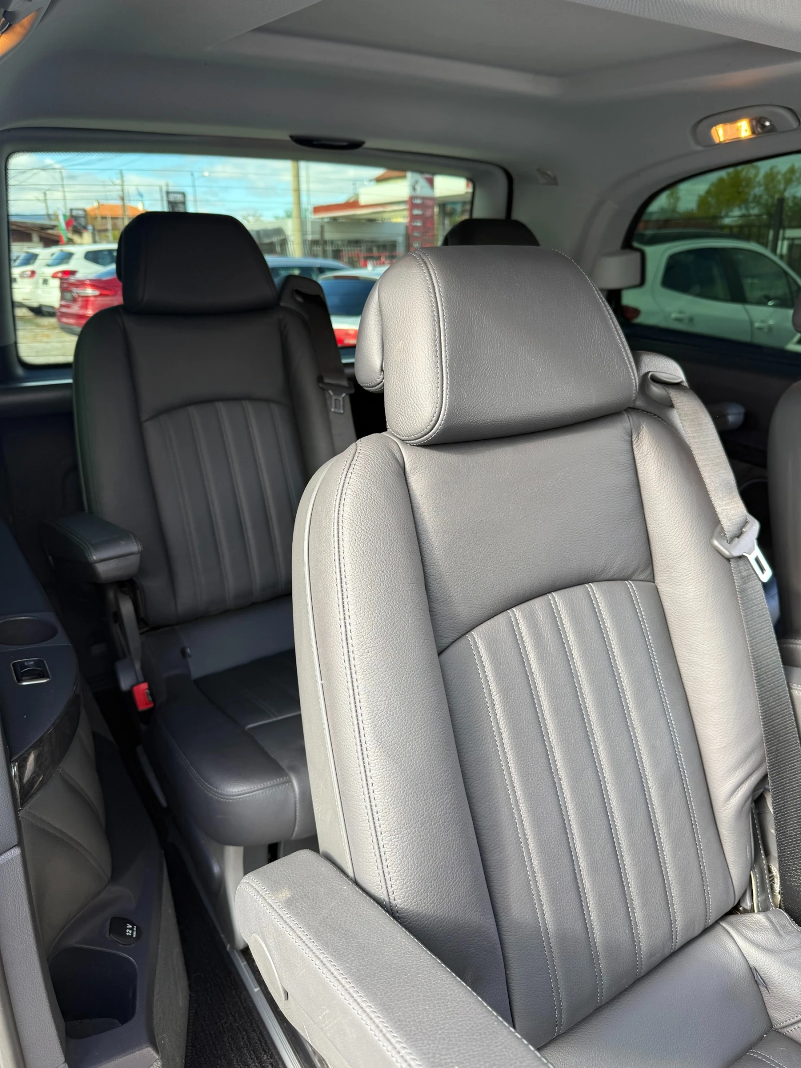 Mercedes-Benz Viano 3.0 CDI | 7+ 1, снимка 8 - Автомобили и джипове - 56723556