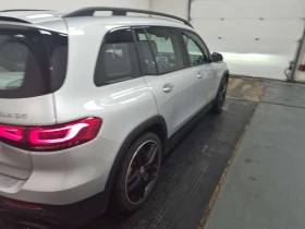 Mercedes-Benz GLB * AMG 35 * CARFAX * БЕЗ ПЪРВОНАЧАЛНА ВНОСКА, снимка 3