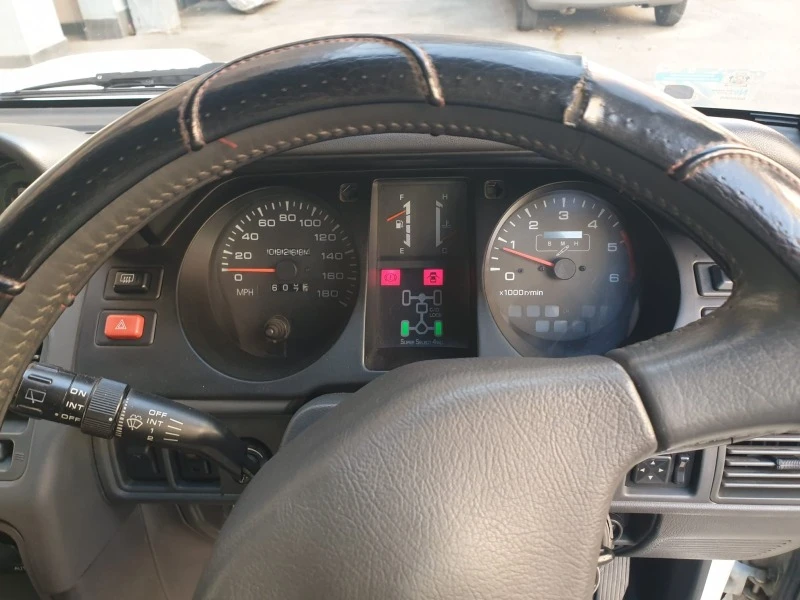 Mitsubishi Pajero, снимка 6 - Автомобили и джипове - 46805921