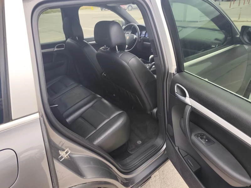 Porsche Cayenne 3.0 TDI 240к.с. , снимка 15 - Автомобили и джипове - 51755738