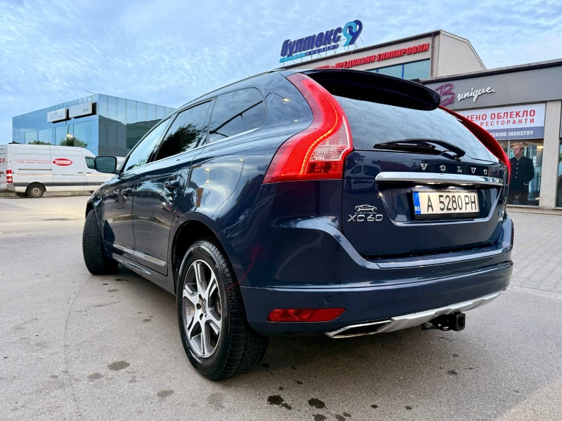 Volvo XC60 T6 304 PS, снимка 4 - Автомобили и джипове - 52372773