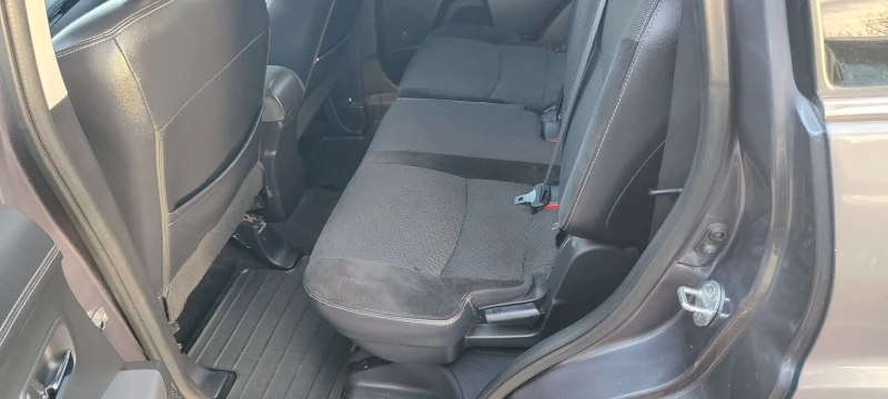 Mitsubishi Outlander 2.2HDI, снимка 17 - Автомобили и джипове - 52538700