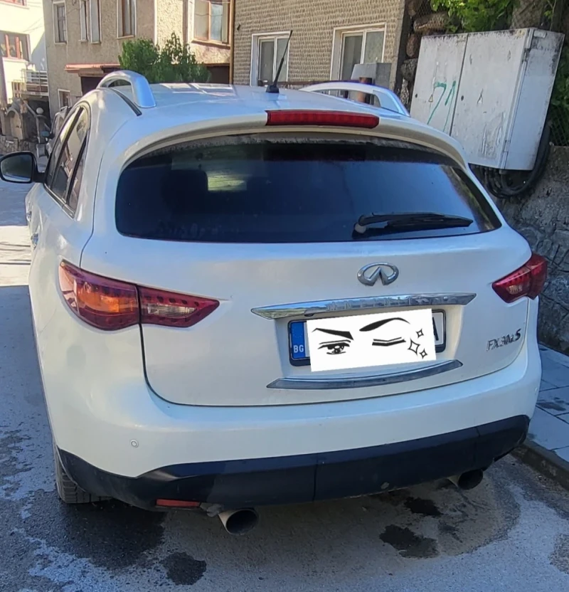 Infiniti Fx 30, снимка 2 - Автомобили и джипове - 52977598