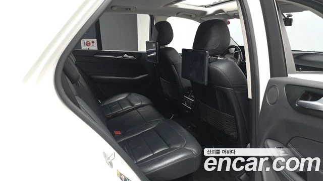Mercedes-Benz GLE 250, снимка 12 - Автомобили и джипове - 56077623