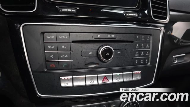 Mercedes-Benz GLE 250, снимка 16 - Автомобили и джипове - 56077623