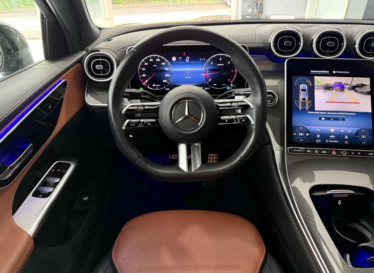 Mercedes-Benz GLC 220 d* Coupe* AMG* 4Matic* Pano* Distronic - изображение 5