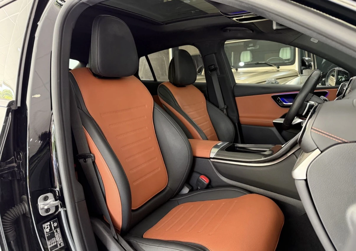 Mercedes-Benz GLC 220 d* Coupe* AMG* 4Matic* Pano* Distronic - изображение 9