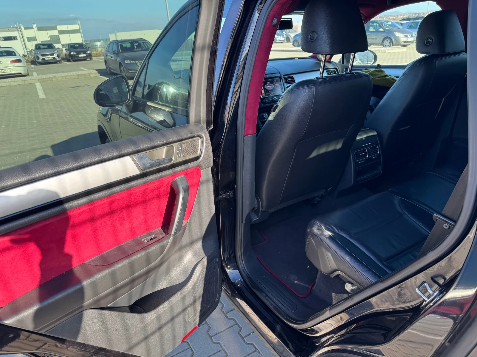 VW Touareg 7p, снимка 6 - Автомобили и джипове - 53839215