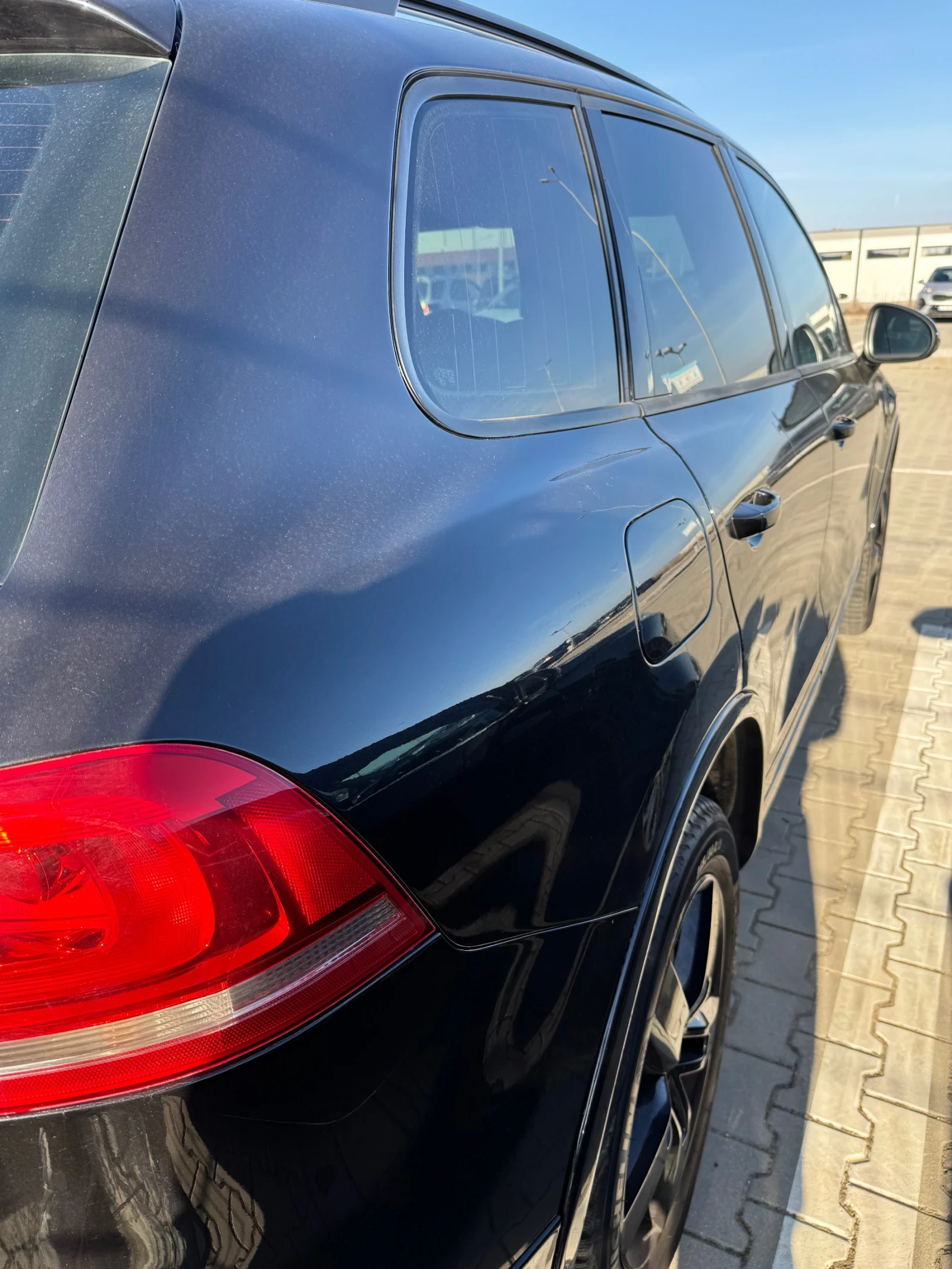 VW Touareg 7p, снимка 15 - Автомобили и джипове - 53839215