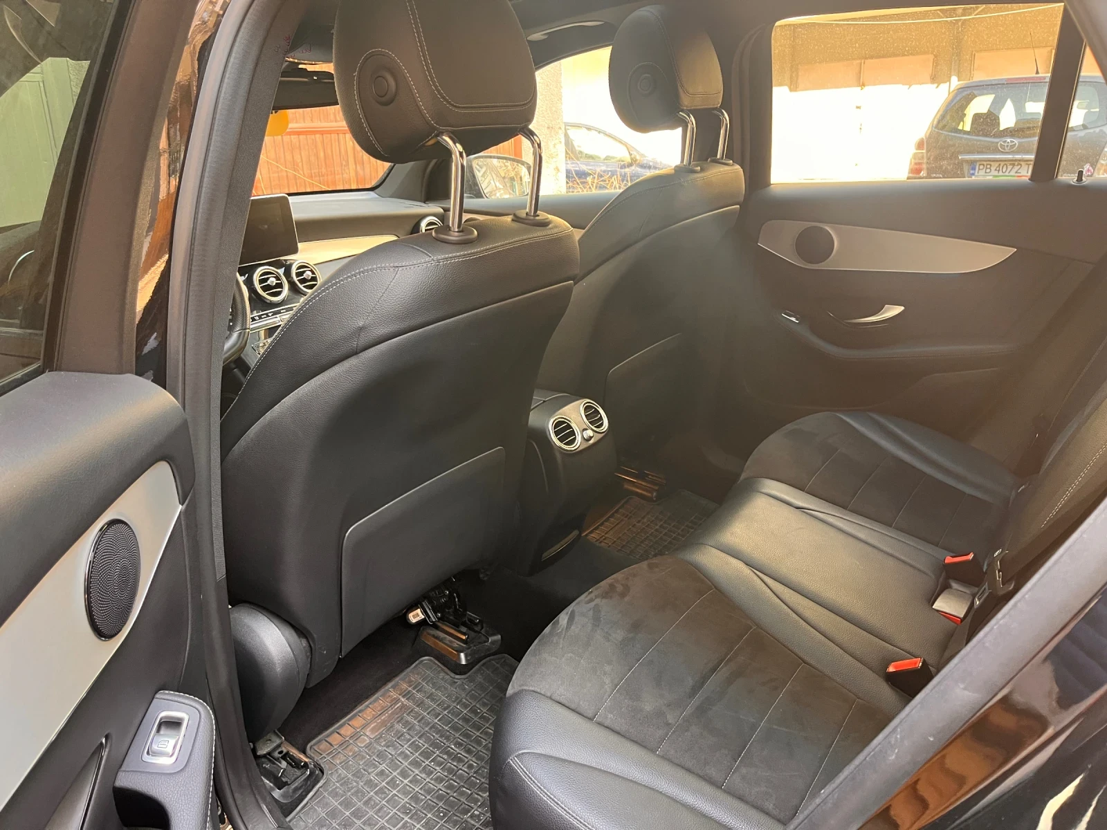 Mercedes-Benz GLC 220, снимка 7 - Автомобили и джипове - 53869630