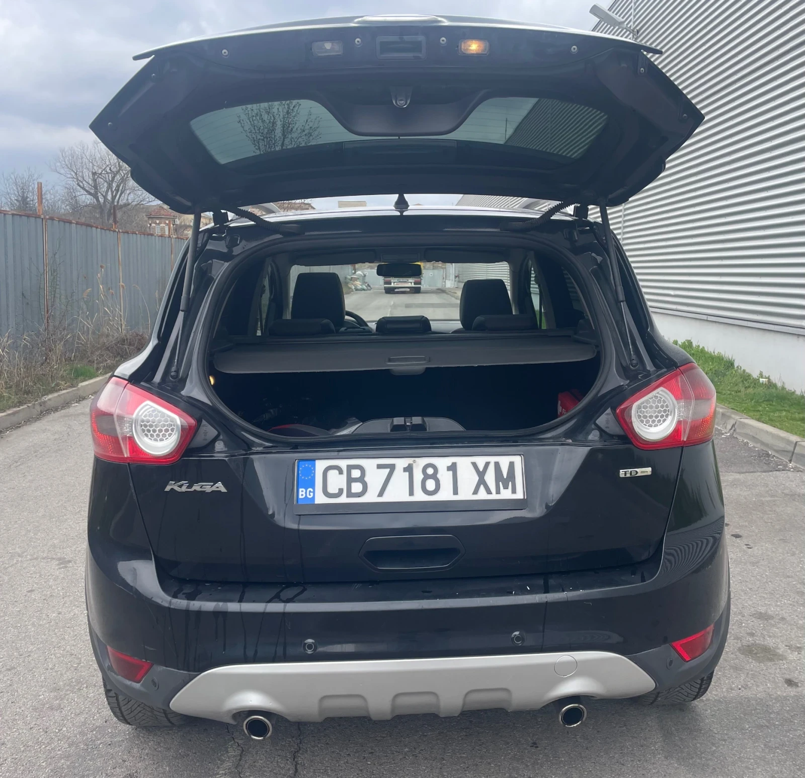 Ford Kuga 2.0 163кс 4x4 Автоматик🔝 , снимка 8 - Автомобили и джипове - 53915214