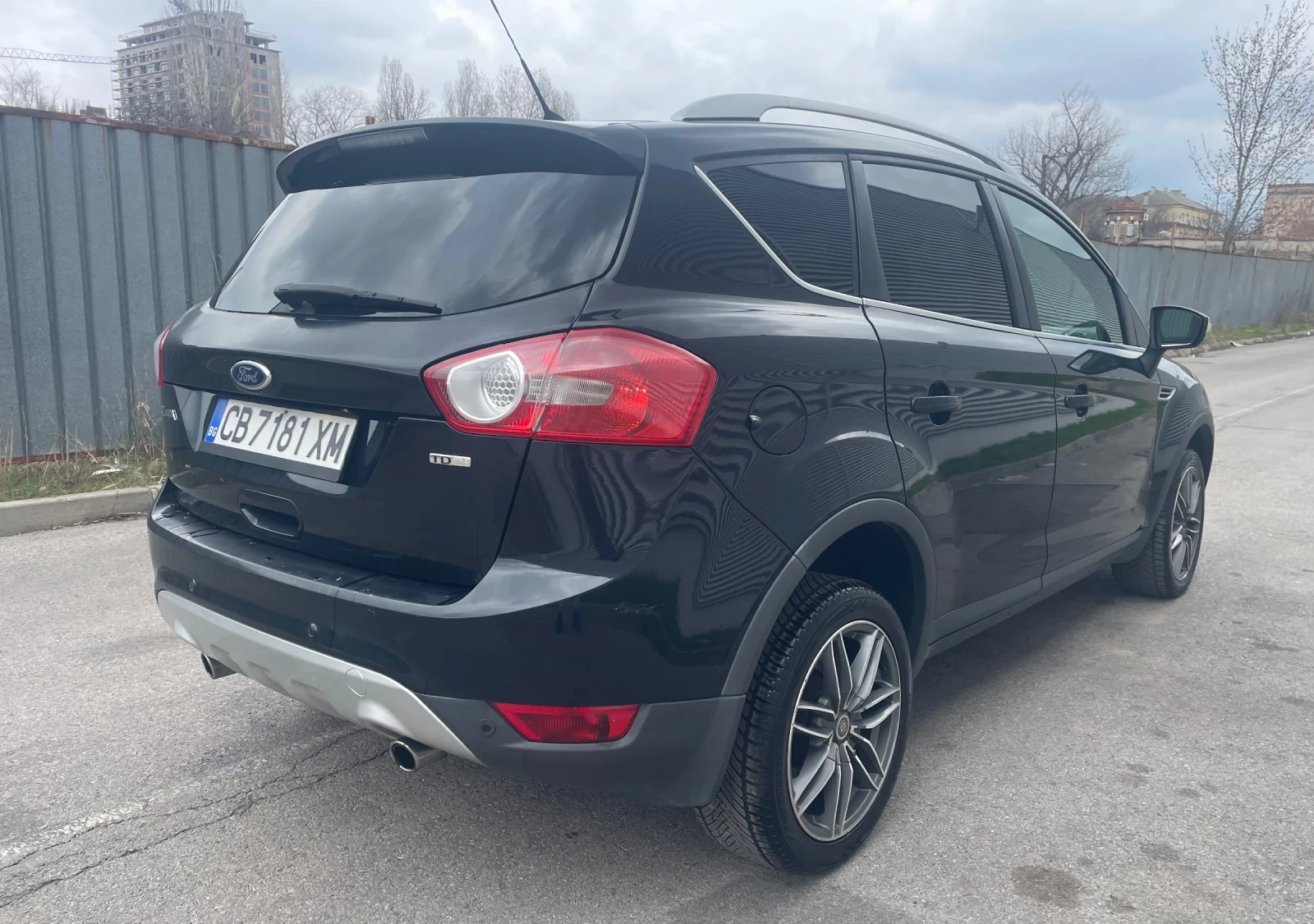Ford Kuga 2.0 163кс 4x4 Автоматик🔝 , снимка 4 - Автомобили и джипове - 53915214