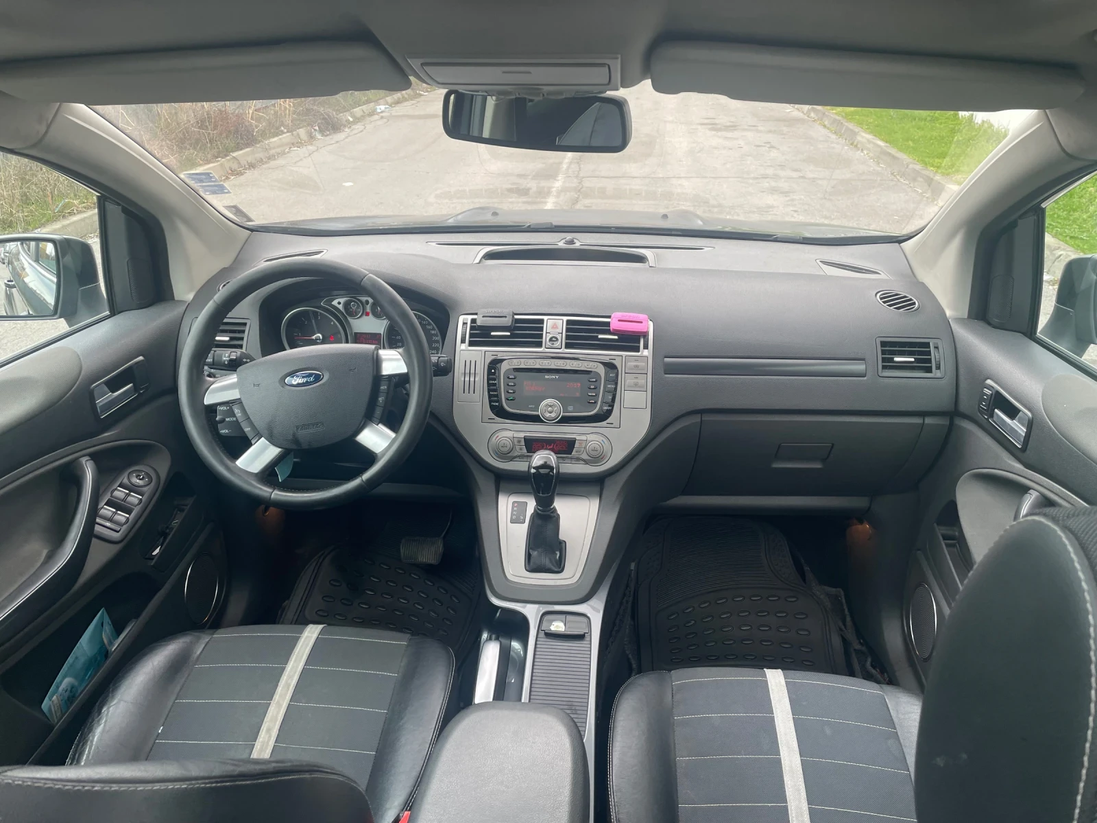 Ford Kuga 2.0 163кс 4x4 Автоматик🔝 , снимка 9 - Автомобили и джипове - 53915214