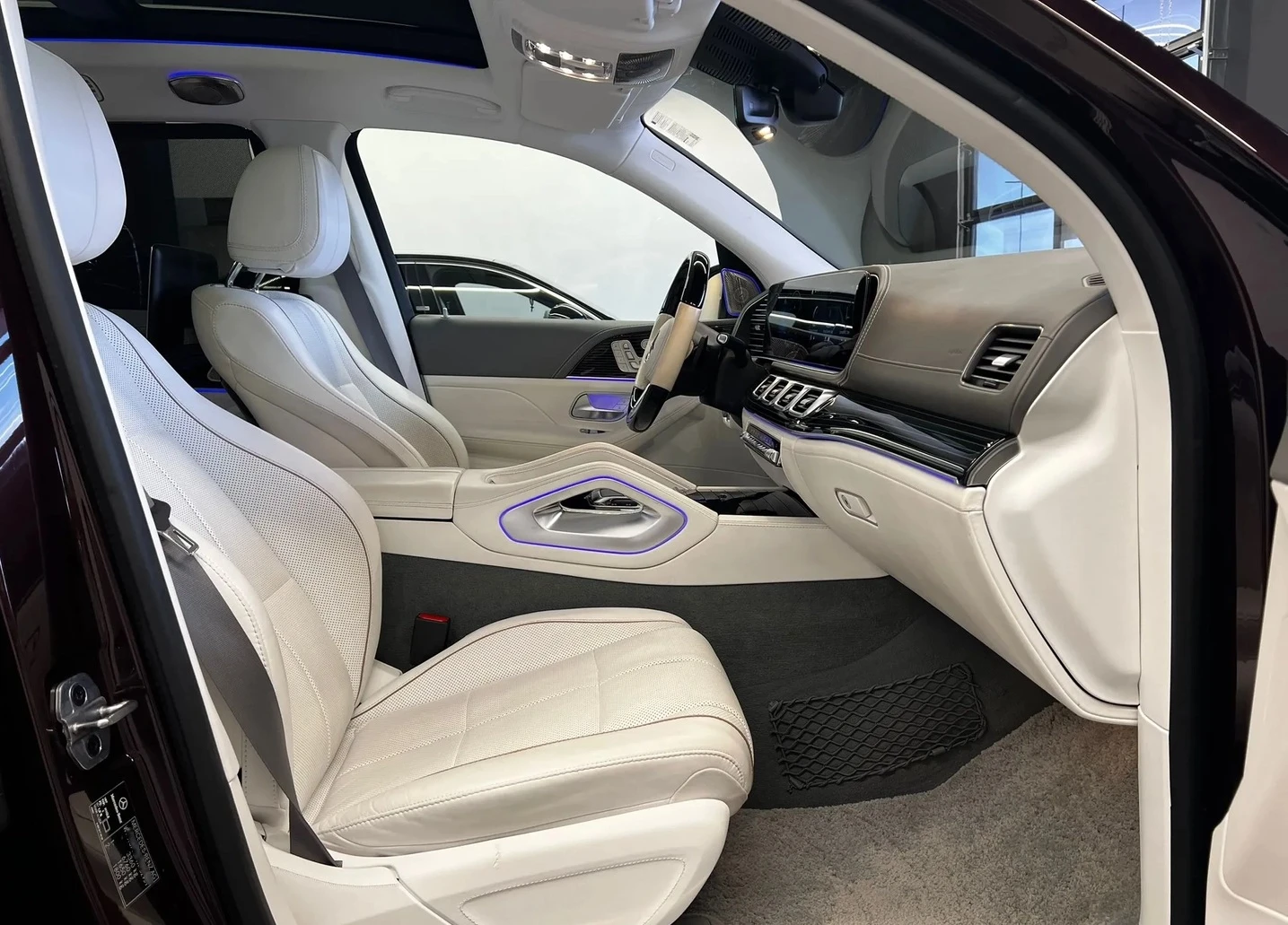 Mercedes-Benz GLS 600 Maybach 4MATIC V8 SPARK IGNITION, снимка 6 - Автомобили и джипове - 54344359