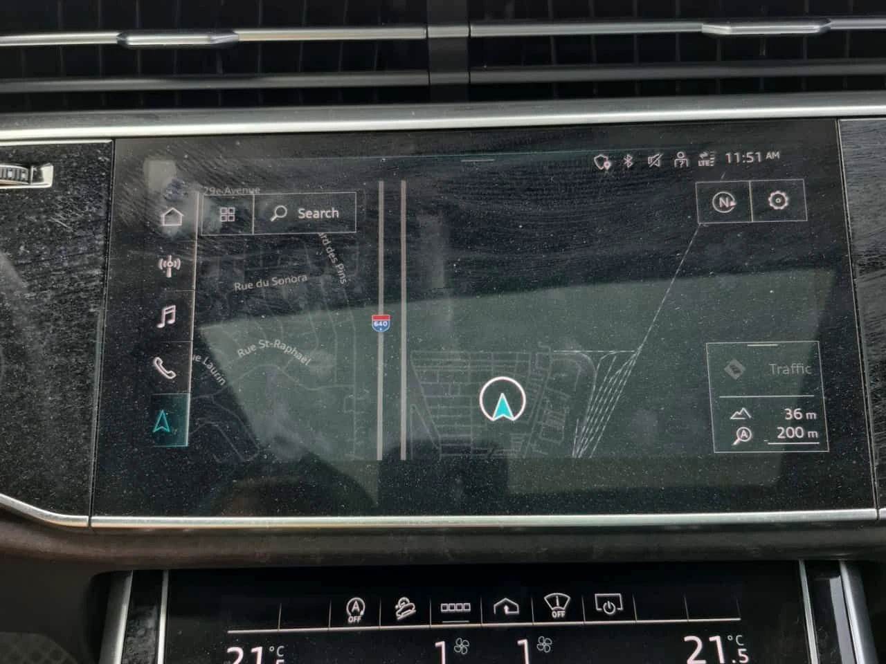 Audi Q7 Technik/CARFAX/ДИСТРОНИК/360 КАМ/ПАНО/+ ГУМИ, снимка 11 - Автомобили и джипове - 54756370