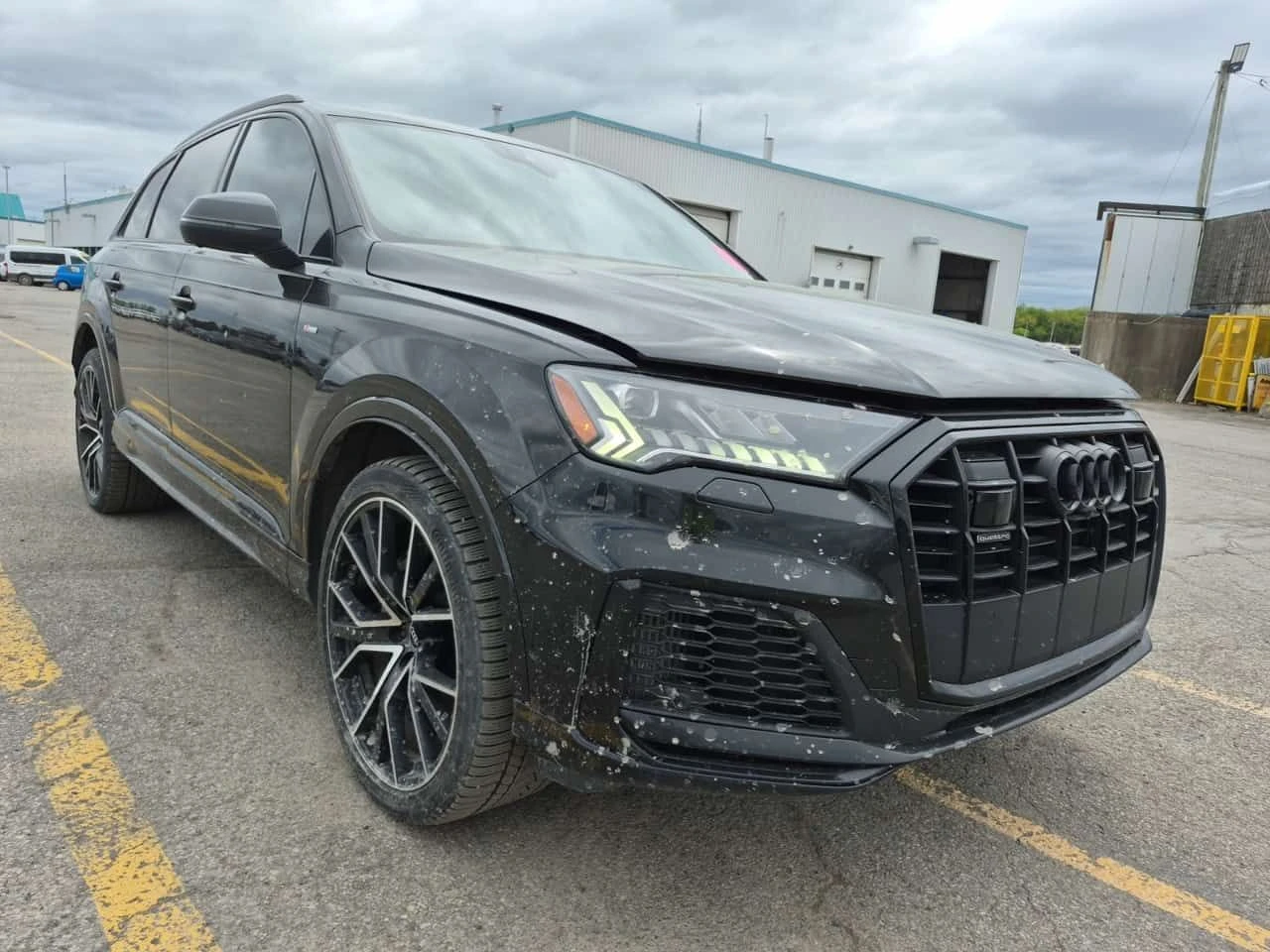 Audi Q7 Technik/CARFAX/ДИСТРОНИК/360 КАМ/ПАНО/+ ГУМИ, снимка 2 - Автомобили и джипове - 54756370