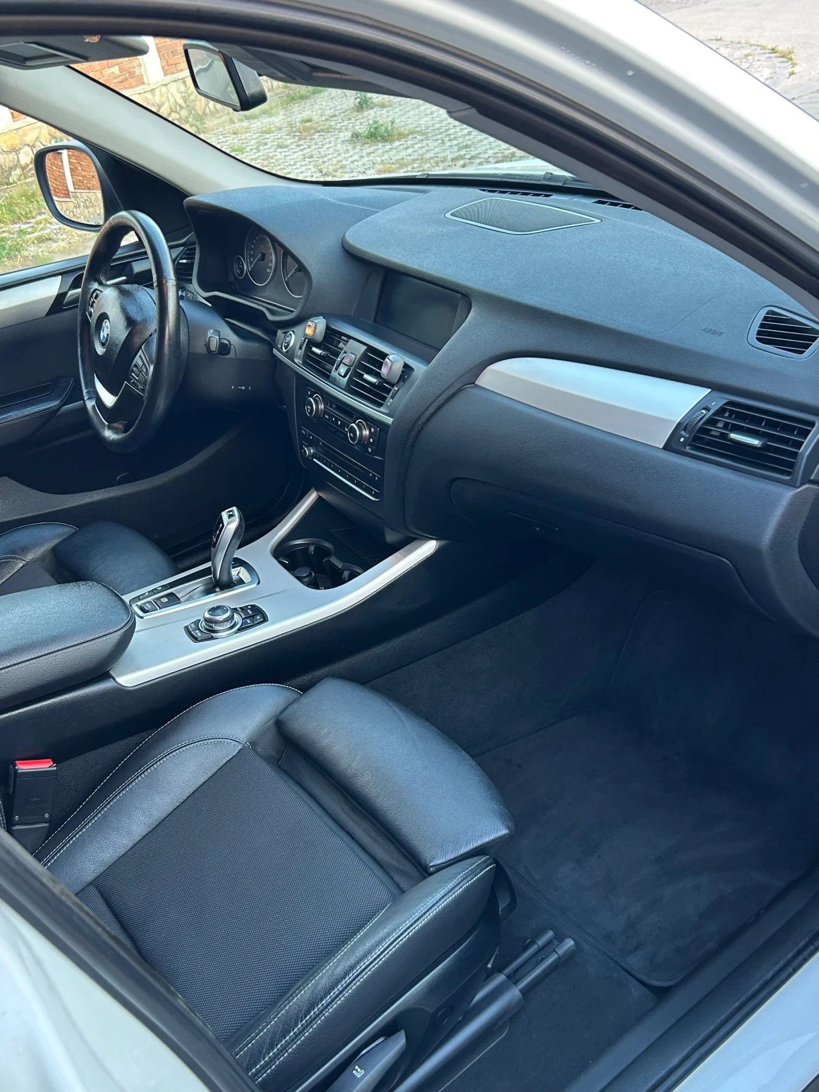 BMW X3 X-Drive PREMIUM FULL LED ДОСТА ЗАПАЗЕНО, снимка 6 - Автомобили и джипове - 55002449