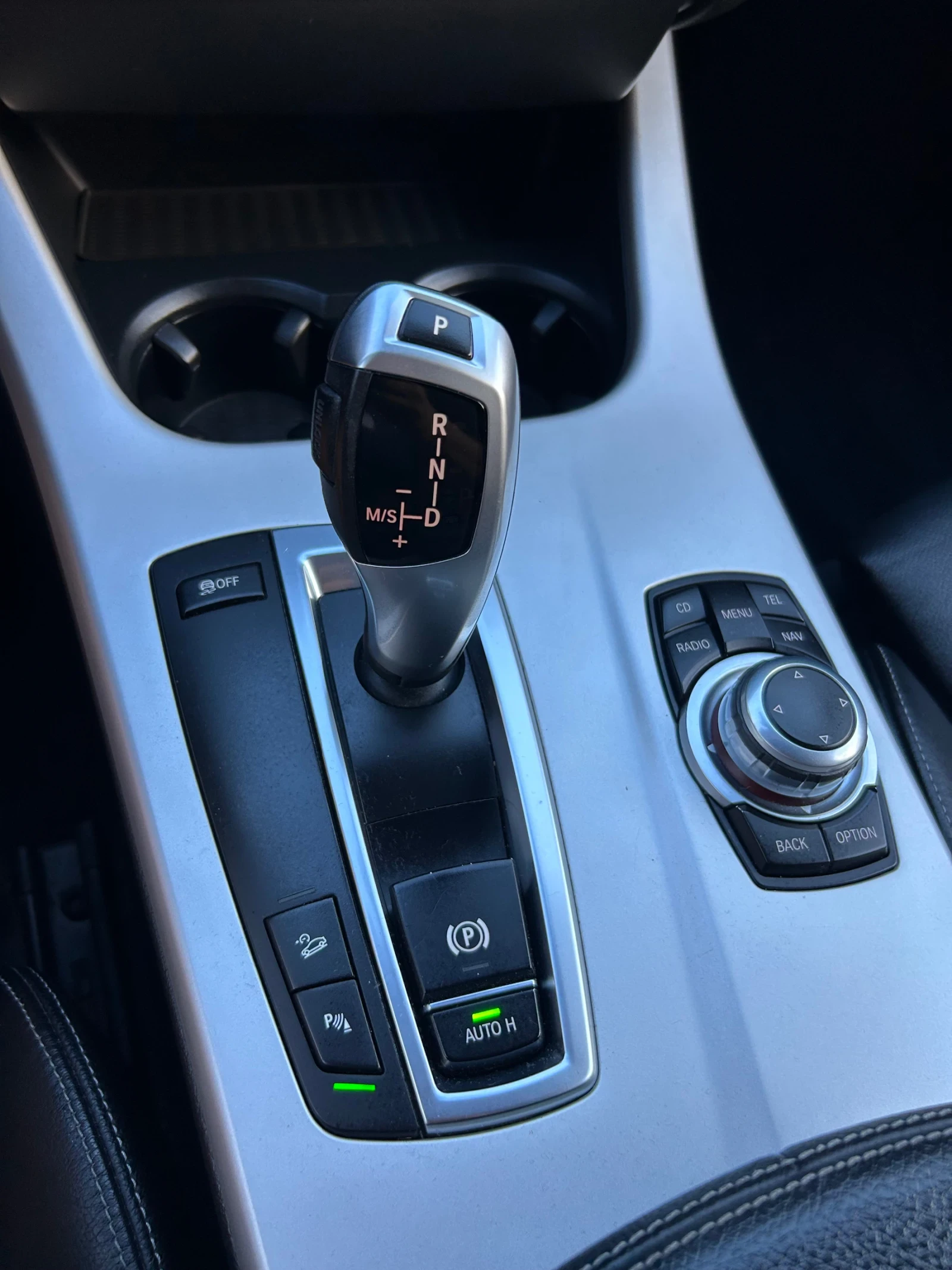 BMW X3 X-Drive PREMIUM FULL LED ДОСТА ЗАПАЗЕНО, снимка 17 - Автомобили и джипове - 55002449