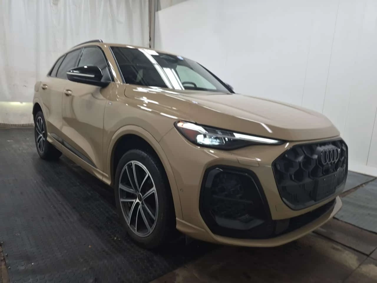 Audi Q5 * PROGRESSIV * CARFAX * ЦЕНА ДО БГ, снимка 2 - Автомобили и джипове - 55081516
