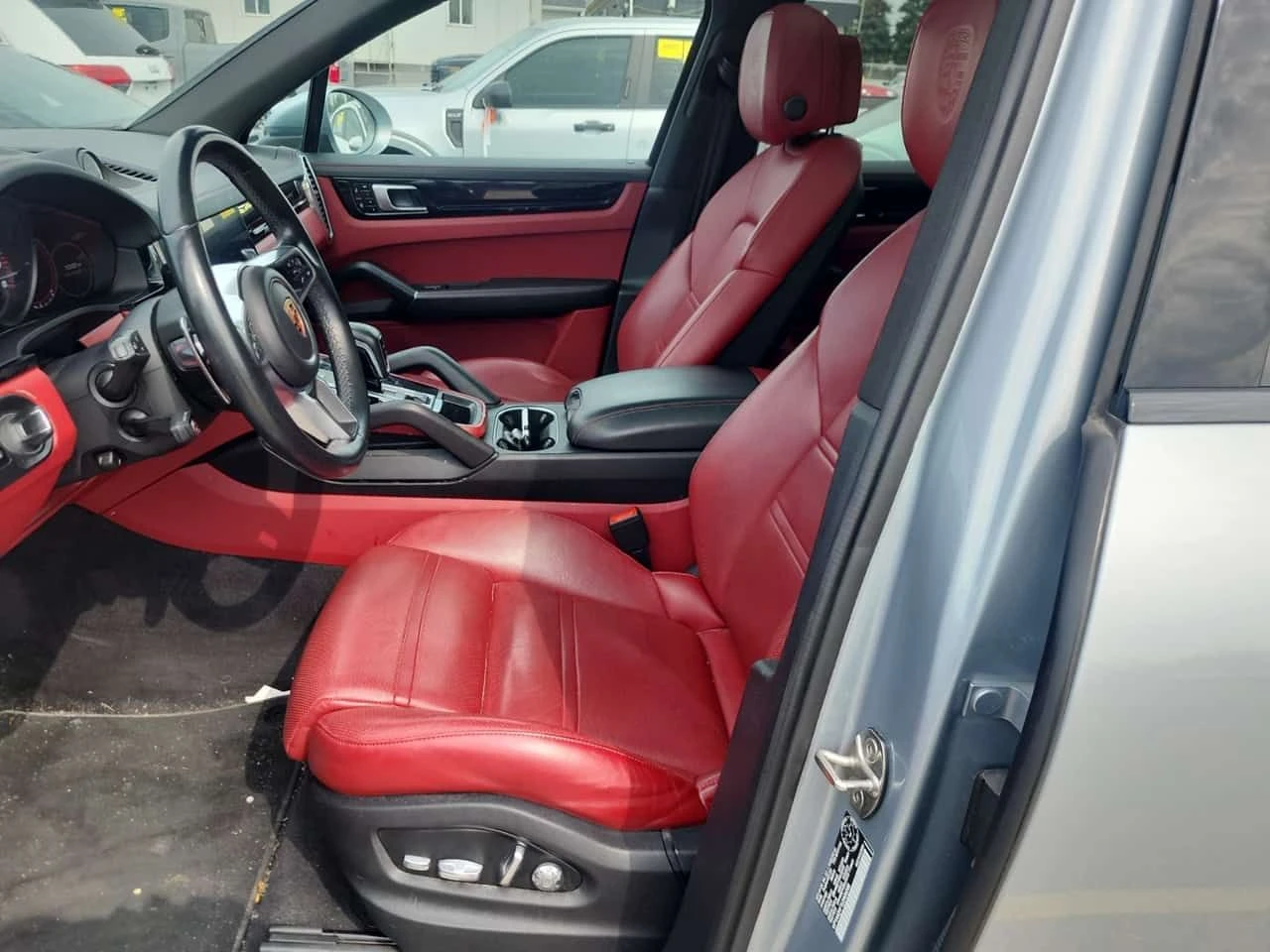 Porsche Cayenne * AWD * CARFAX * БЕЗ ПЪРВОНАЧАЛНА ВНОСКА, снимка 5 - Автомобили и джипове - 55155525