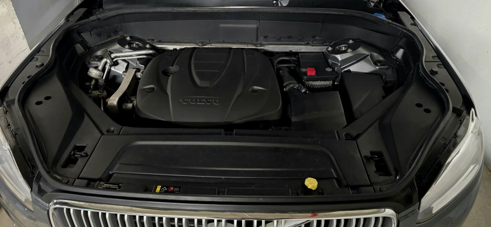 Volvo Xc90 D5, снимка 15 - Автомобили и джипове - 56550219