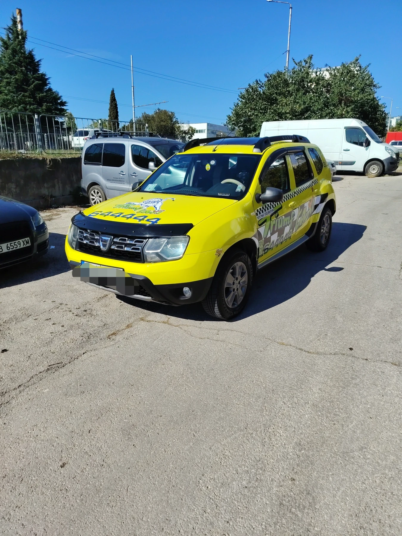 Dacia Duster 1.6, снимка 3 - Автомобили и джипове - 56449234