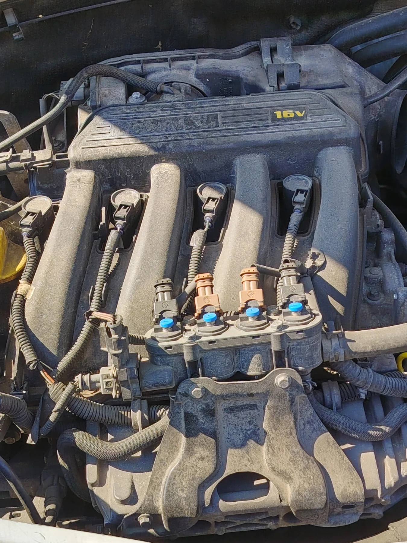 Dacia Duster 1.6, снимка 12 - Автомобили и джипове - 56449234