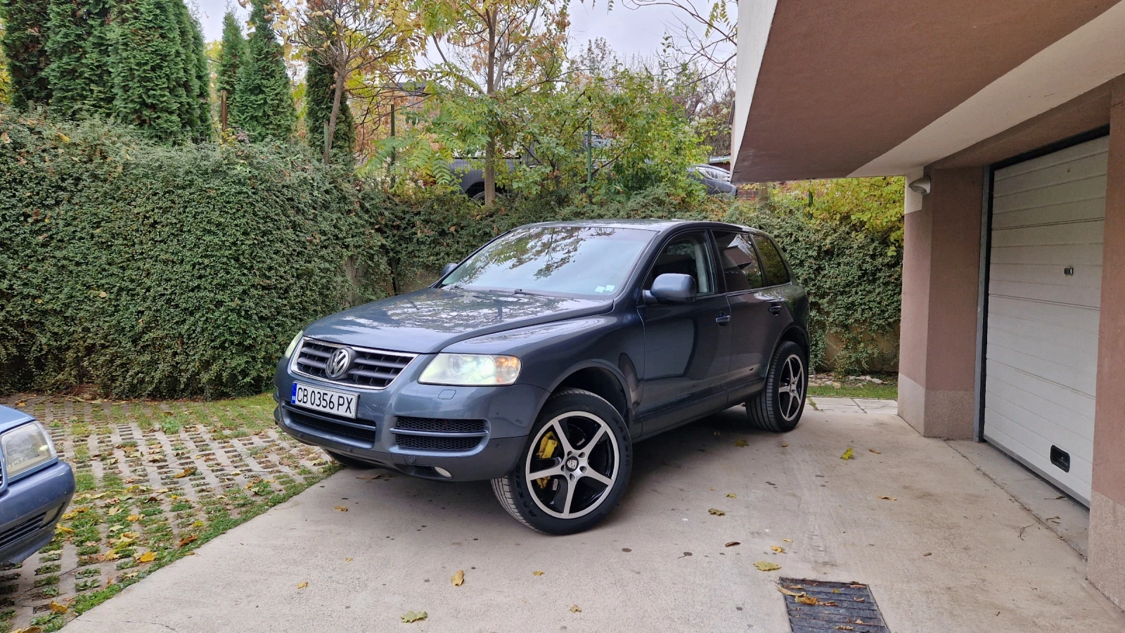 VW Touareg 243кс VR6  Страхотен, снимка 2 - Автомобили и джипове - 56656948