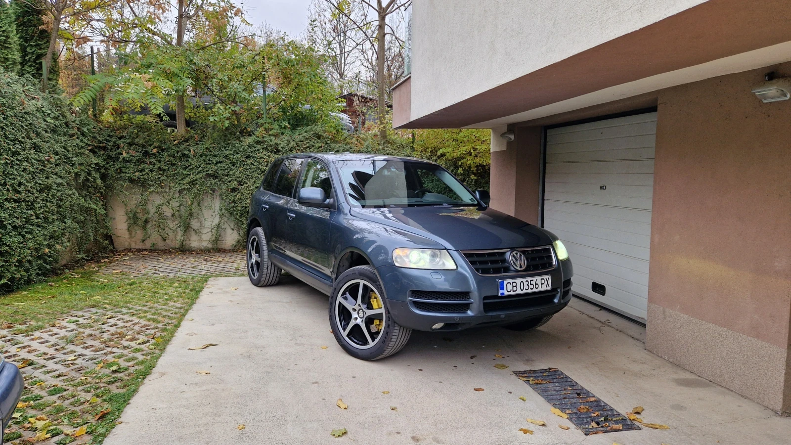 VW Touareg 243кс VR6  Страхотен