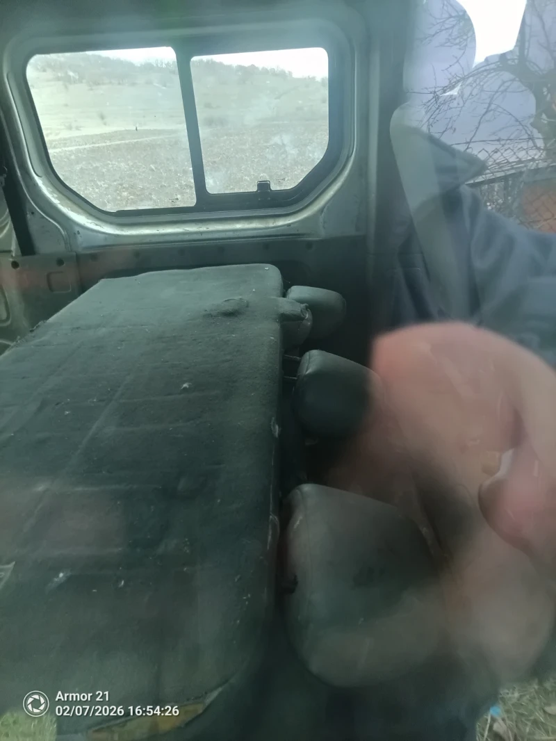 Opel Vivaro, снимка 5 - Бусове и автобуси - 53573818