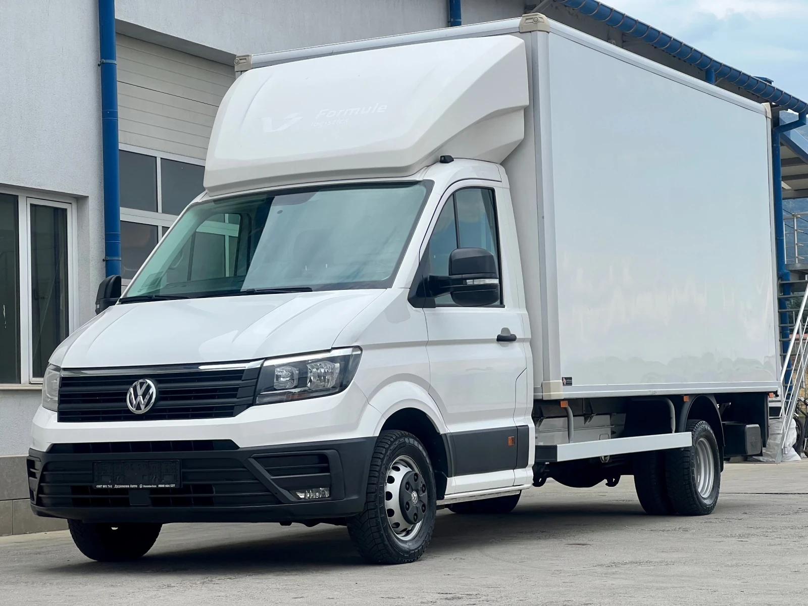 VW Crafter 2022г. / 4.45м / Двойна гума / Б-категория /П.Борд - изображение 4