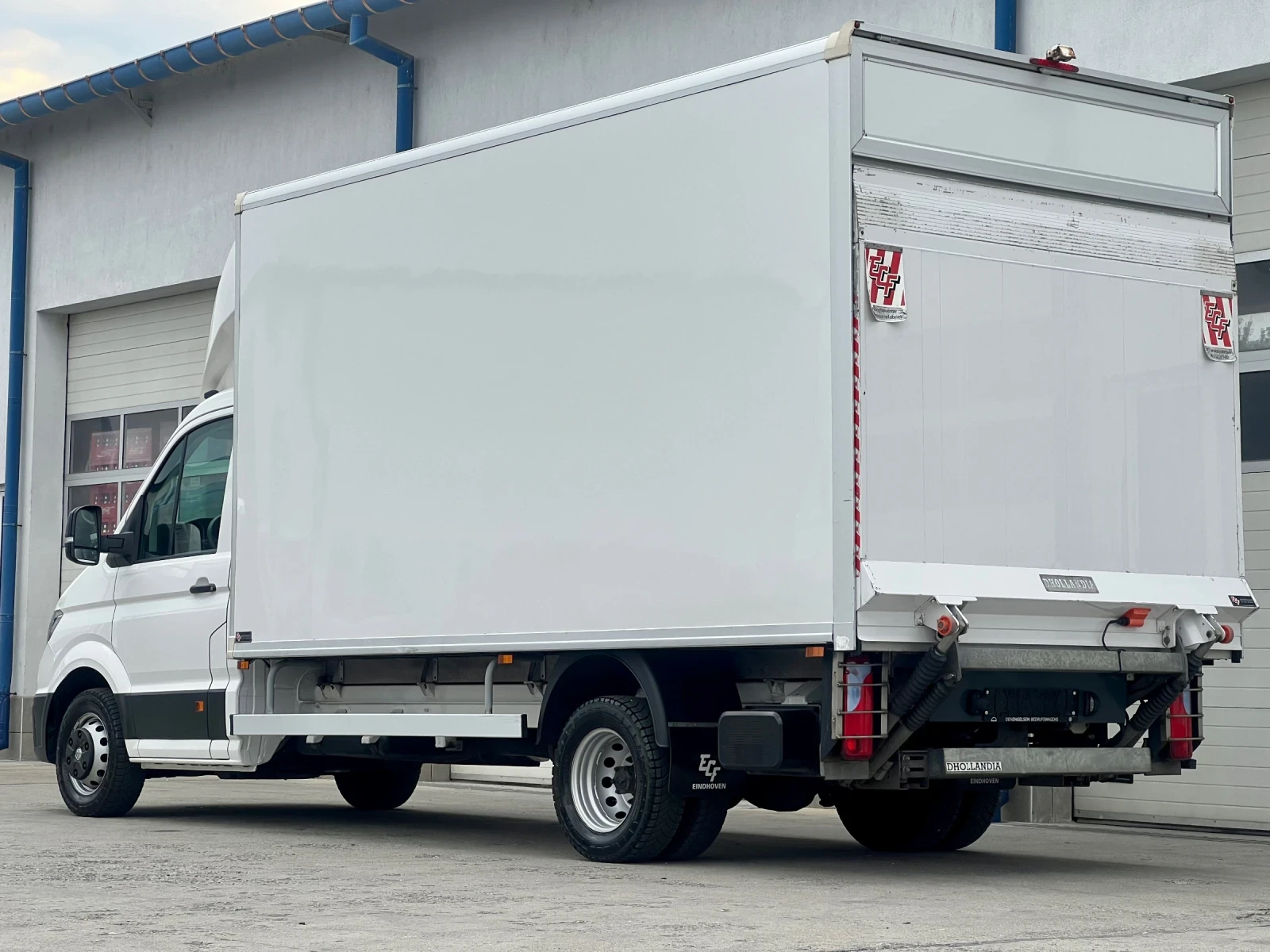 VW Crafter 2022г. / 4.45м / Двойна гума / Б-категория /П.Борд - изображение 7