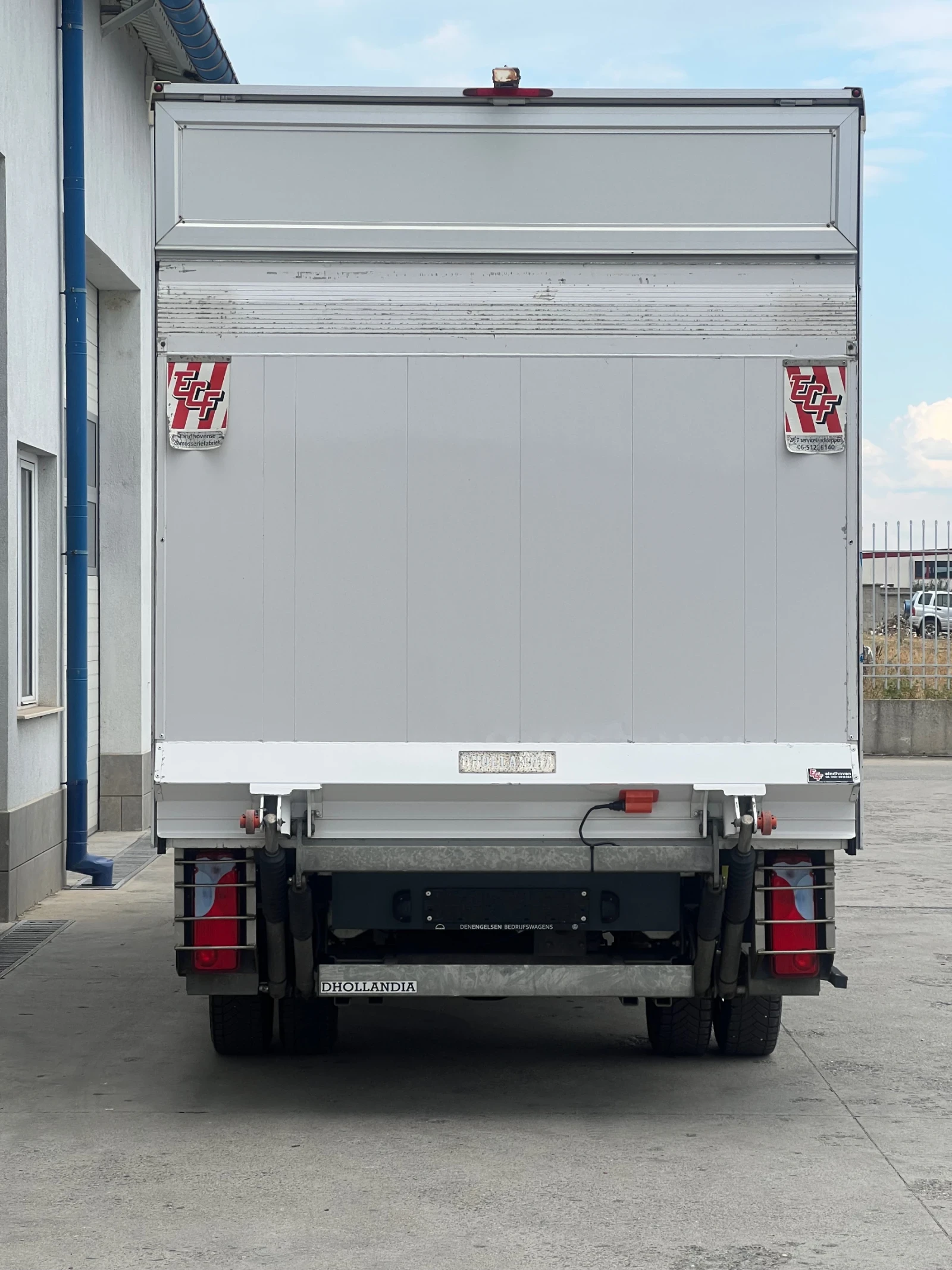 VW Crafter 2022г. / 4.45м / Двойна гума / Б-категория /П.Борд - изображение 8