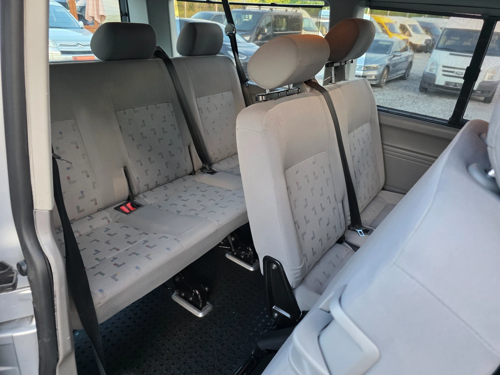 VW Caravelle 2.5tdi 8+ 1, снимка 14 - Бусове и автобуси - 54772616