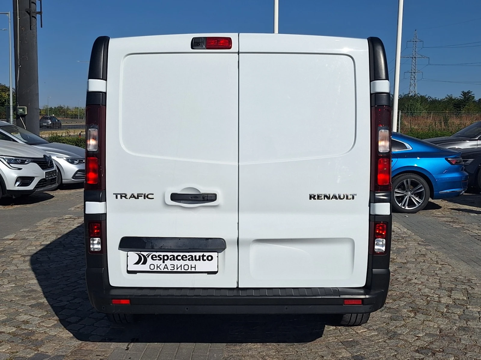 Renault Trafic 2.0dCi/145к.с./L1H1/Life, снимка 5 - Бусове и автобуси - 56069623