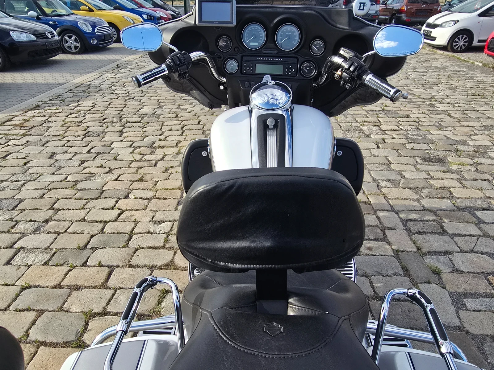 Harley-Davidson Electra Glide Classic БЯЛА ПЕРЛА ВСИЧКИ ЕКСТРИ  - изображение 6