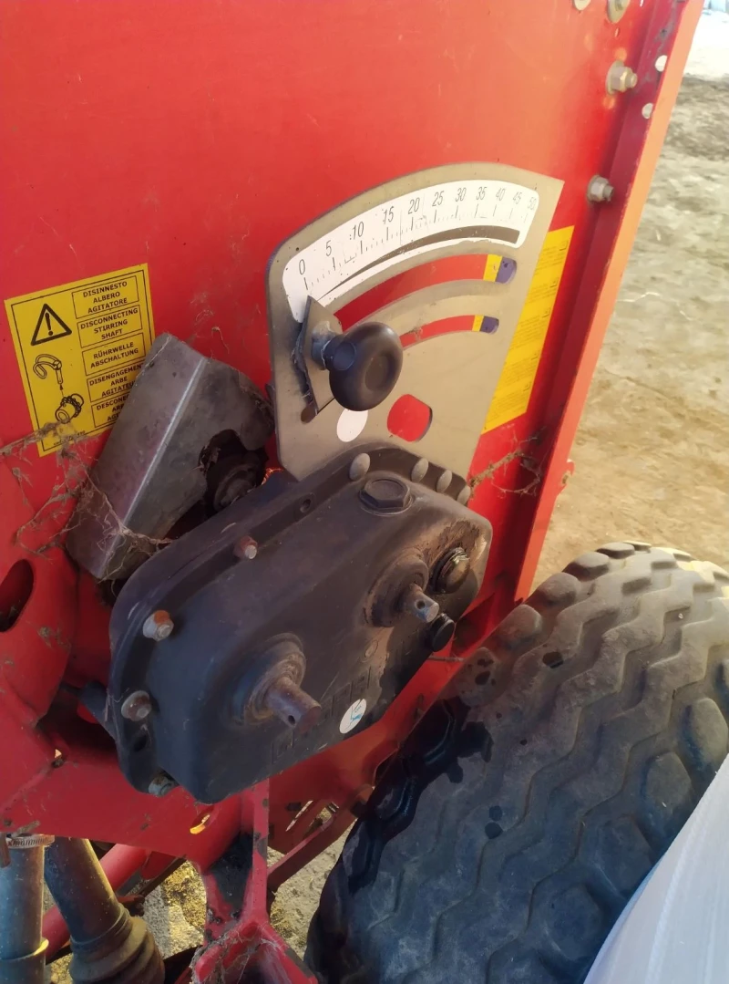 Сеялка Gaspardo Nina400, снимка 5 - Селскостопанска техника - 53192706