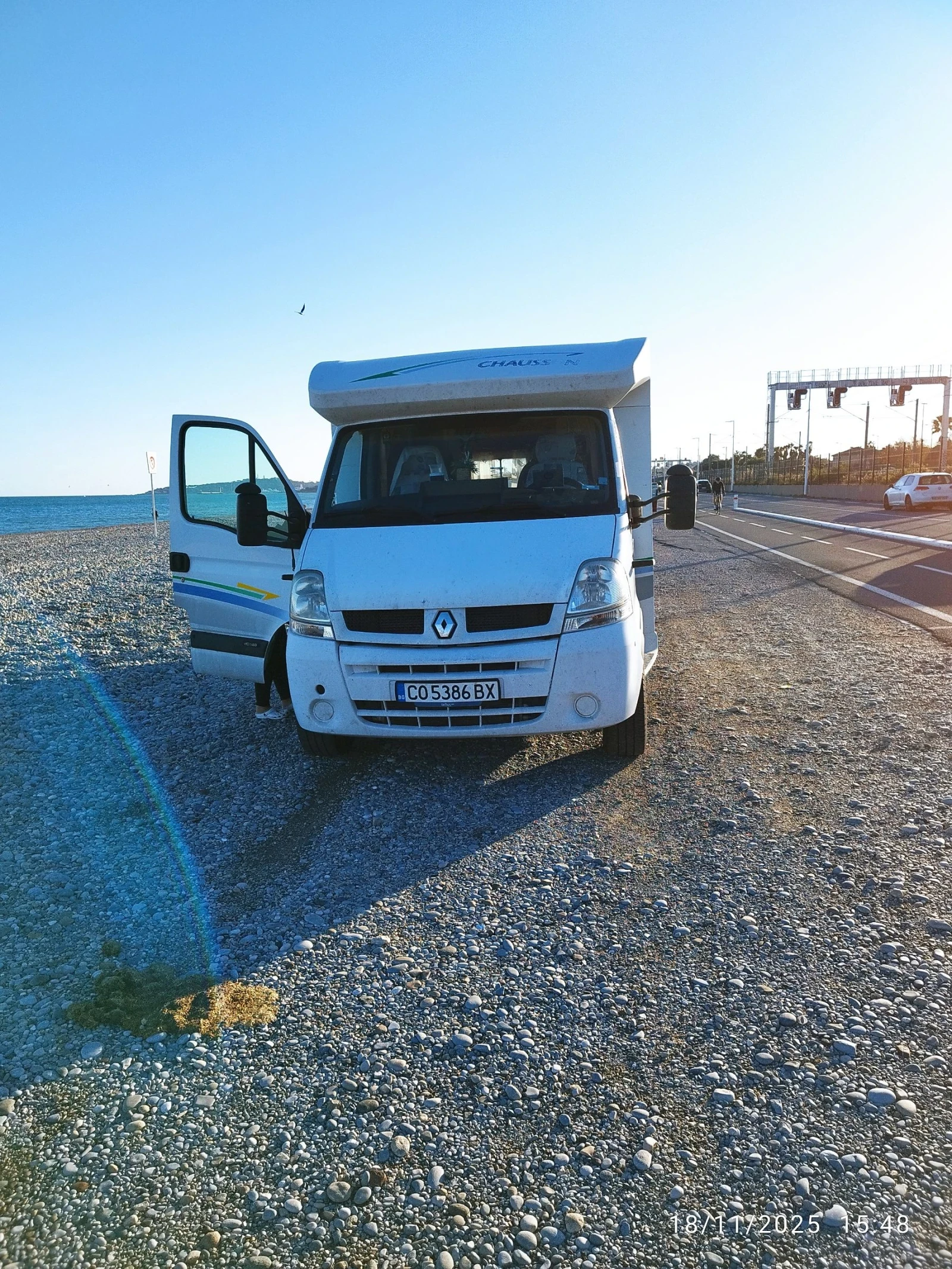 Кемпер Renault Chossan, снимка 2 - Каравани и кемпери - 55248332