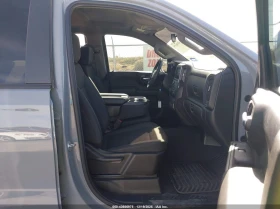 Chevrolet Silverado 1500 2Wd Short Bed Custom, снимка 5