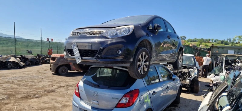 Kia Rio 1.6crdi, снимка 1 - Автомобили и джипове - 45853255