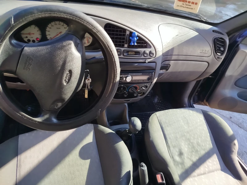 Ford Fiesta 2001, снимка 13 - Автомобили и джипове - 48268400