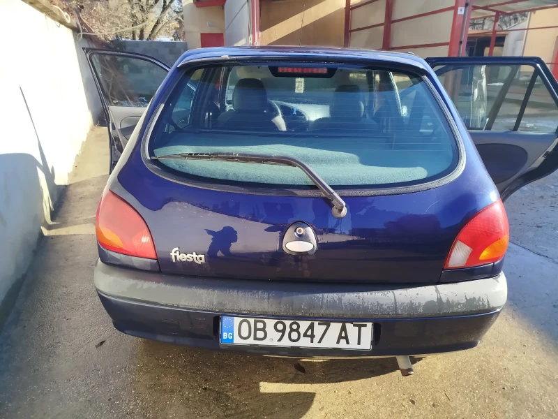 Ford Fiesta 2001, снимка 2 - Автомобили и джипове - 48268400