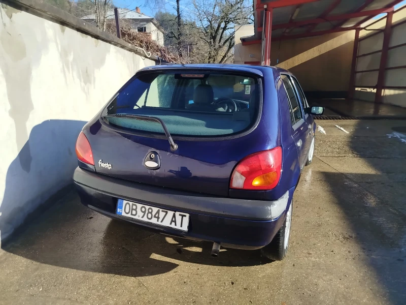 Ford Fiesta 2001, снимка 14 - Автомобили и джипове - 48268400